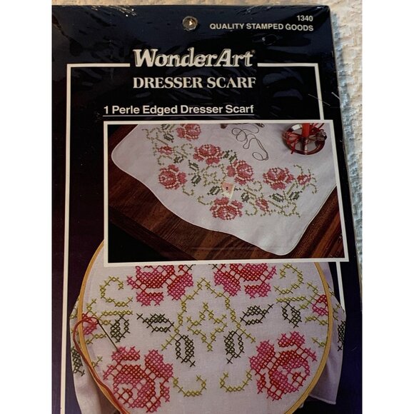 WonderArt Colonial Rose Cross Stitch Stamped Dresser Scarf - New - Picture 9 of 9